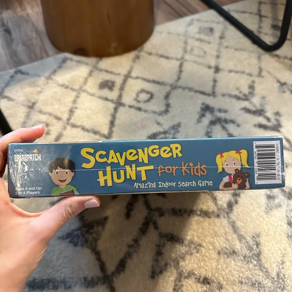 Scavenger Hunt for Kids - Colorful Indoor Search Game